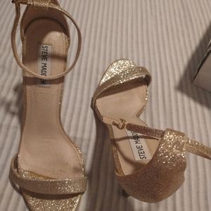 Steve Madden Gold glittery heels
